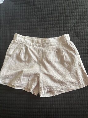 Vineyard Vines Light Beige Pleated Linen-Blend Shorts